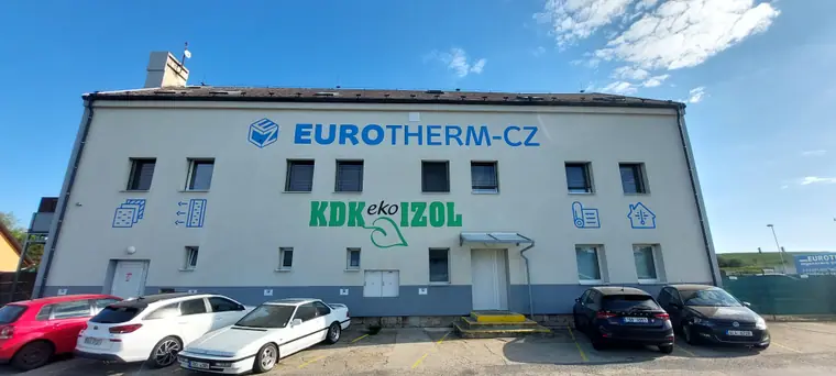 Reklamní deska a malba na fasádě — realizace Reklama Klapka, Česká Lípa