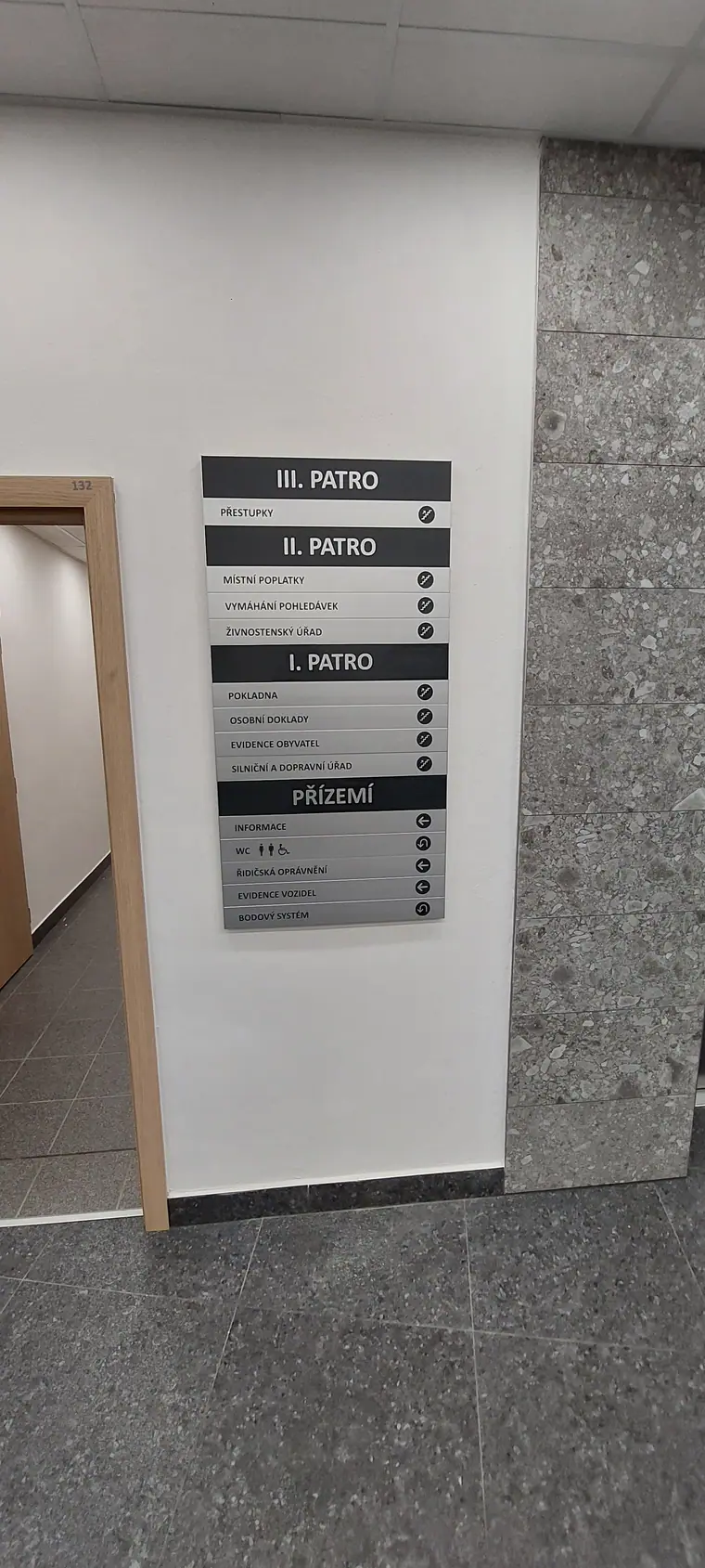 Informační a orientační systém — realizace Reklama Klapka, Česká Lípa