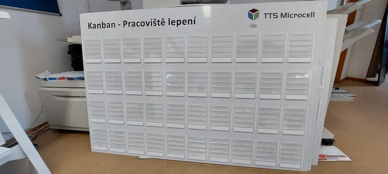 Firemní nástěnka — realizace Reklama Klapka, Česká Lípa