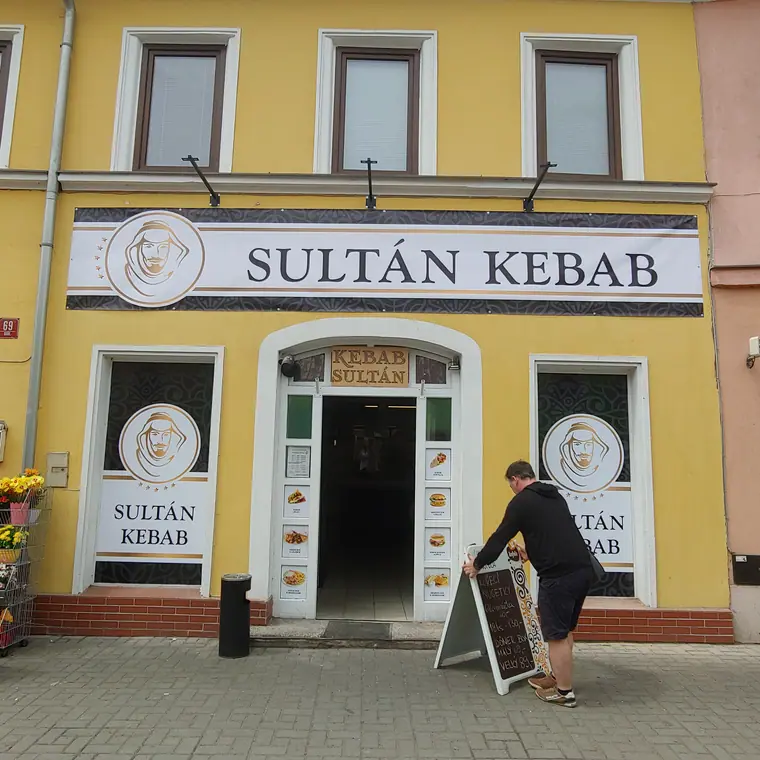 Polep a grafika výlohy — realizace Reklama Klapka, Česká Lípa